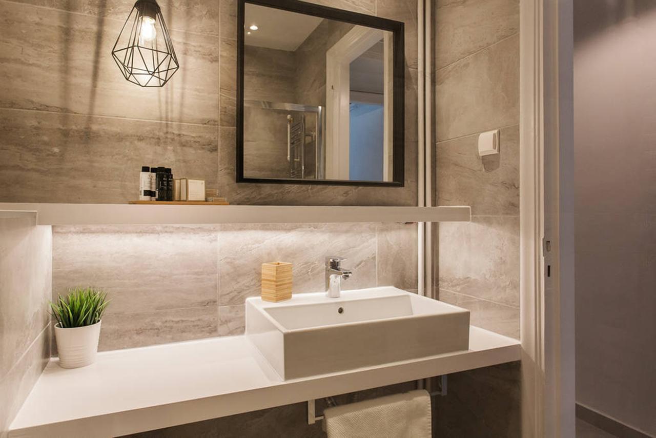 Chic And Cosy Flat In Plaka By Upstreet Apartment Athens Luaran gambar